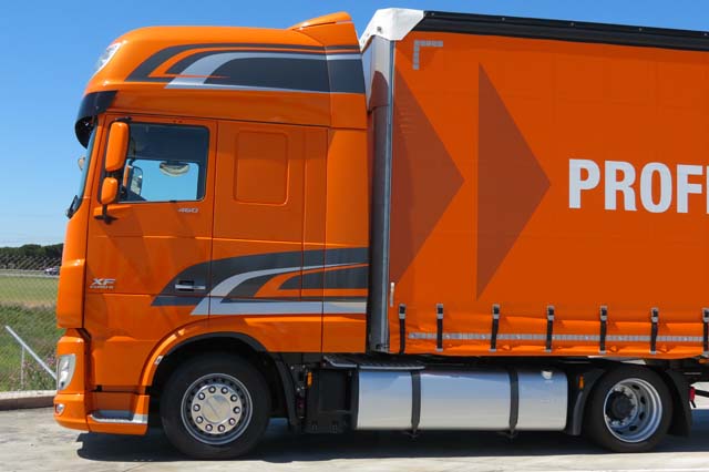 La cabina del DAF XF en versión Super Space Cab ofrece una enorme habitabilidad gracias a su gran tamaño.